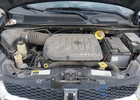 2013 Dodge Grand Caravan Sxt from USA, damaged, VIN 2C4RDGCG9DR817721